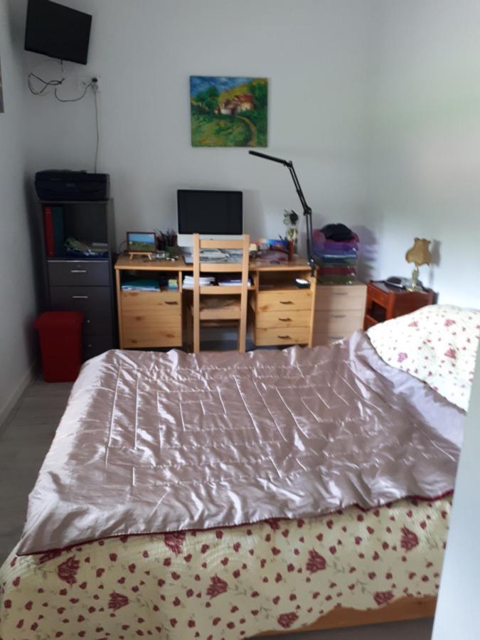 Les Ecureuils Bourguignons Apartment มงต์ชาแน็ง ภายนอก รูปภาพ